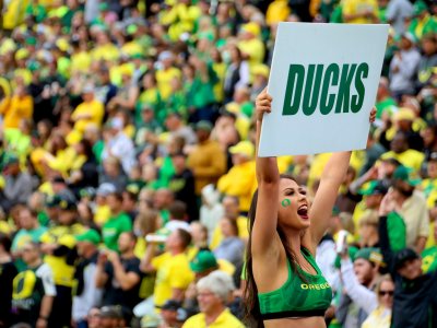 Oregon Cheerleaders